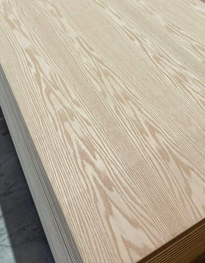 Multistratë me Rimeso Lisi